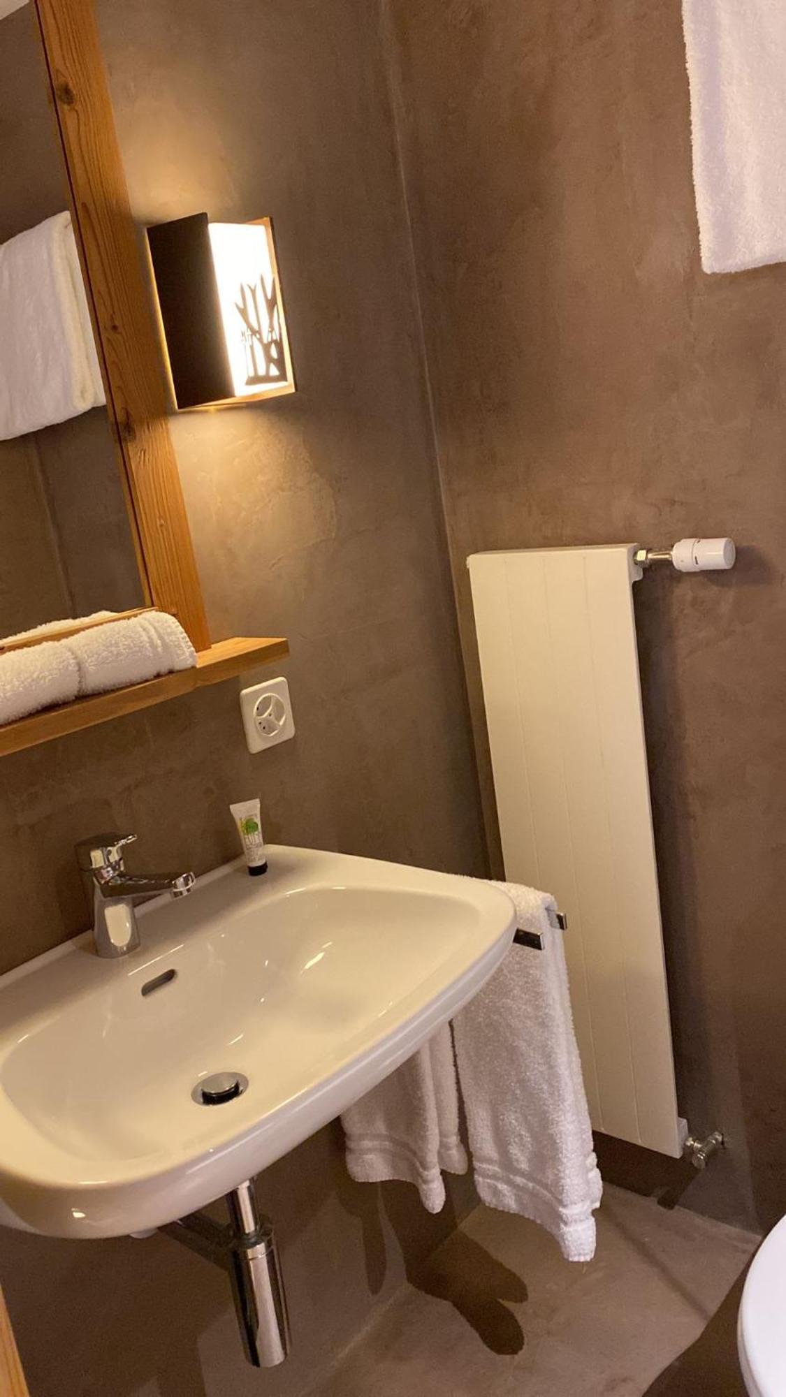 Hotel Sanetsch Gsteig Eksteriør bilde